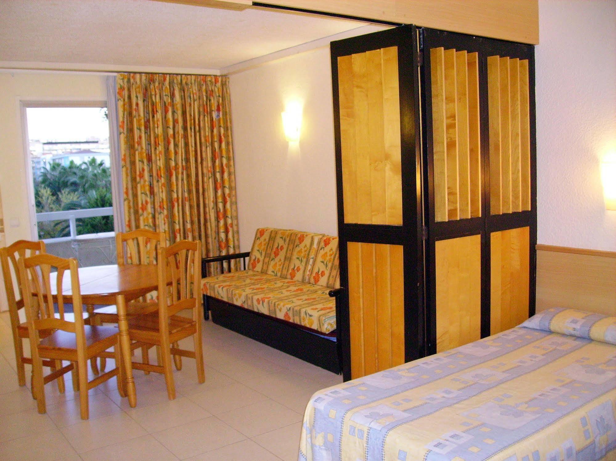 Apartamentos Alboran-Arysal Salou Luaran gambar